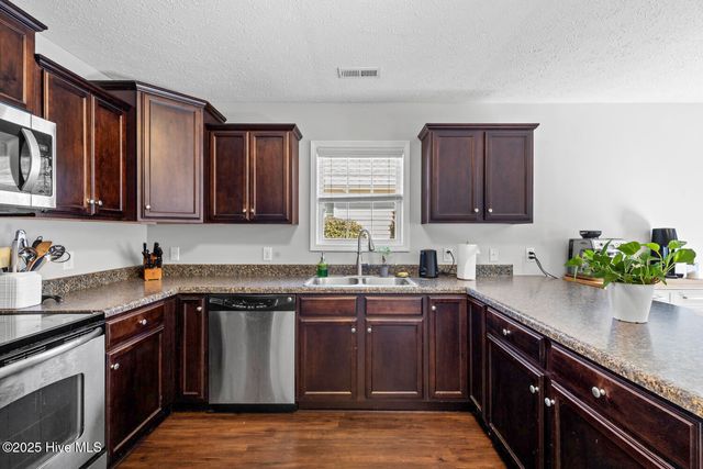 215 Marsh Haven Drive, Sneads Ferry, NC 28460