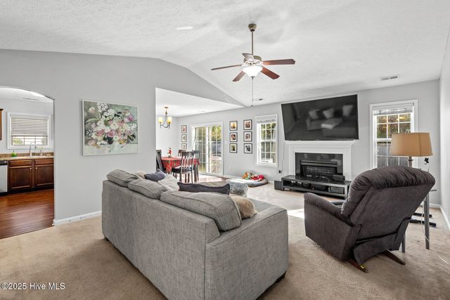 215 Marsh Haven Drive, Sneads Ferry, NC 28460