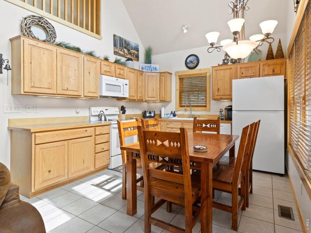 1870 Sketch Box Ln 3, Estes Park, CO 80517