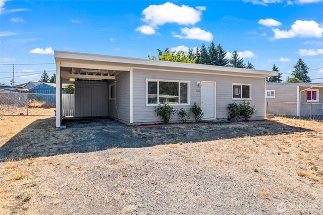 10221 Villa Lane SW, Lakewood, WA 98499