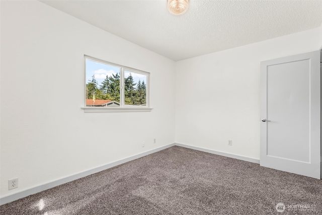 10221 Villa Lane SW, Lakewood, WA 98499