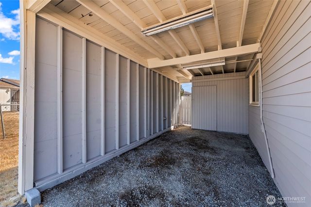 10221 Villa Lane SW, Lakewood, WA 98499