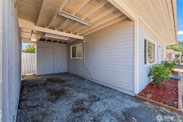 10221 Villa Lane SW, Lakewood, WA 98499