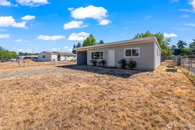 10221 Villa Lane SW, Lakewood, WA 98499