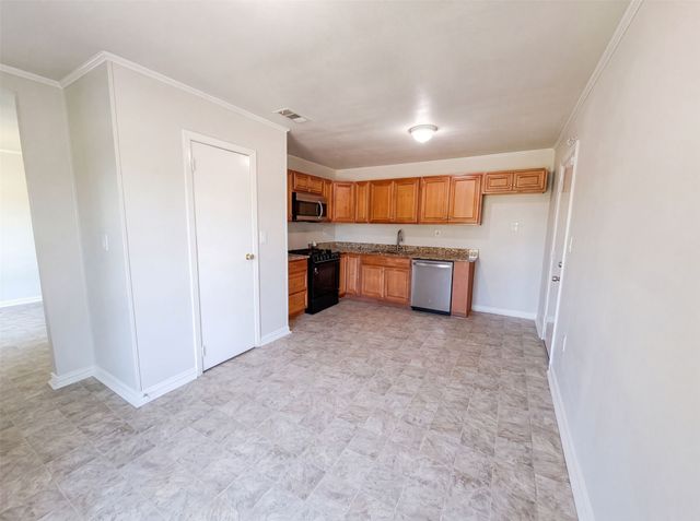 4268 Texas College Drive, Dallas, TX 75241