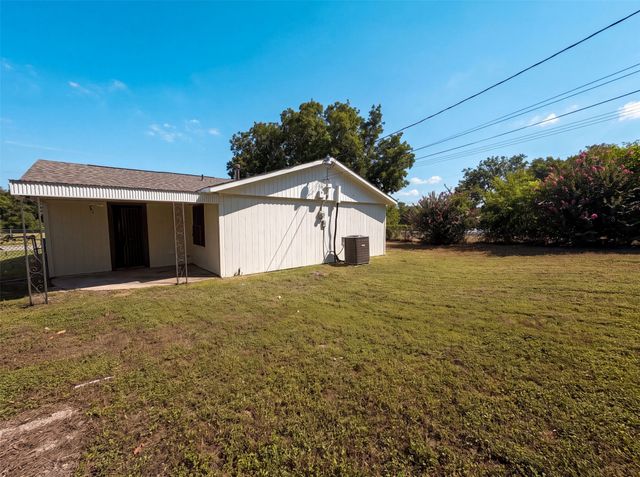 4268 Texas College Drive, Dallas, TX 75241