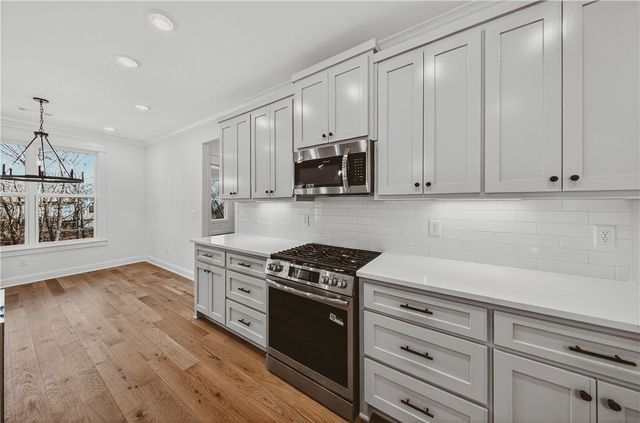 26 Smart Lane, Bella Vista, AR 72715