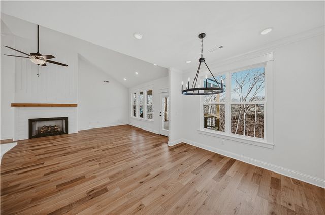 26 Smart Lane, Bella Vista, AR 72715