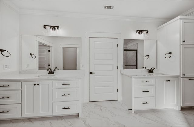 26 Smart Lane, Bella Vista, AR 72715