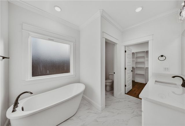 26 Smart Lane, Bella Vista, AR 72715