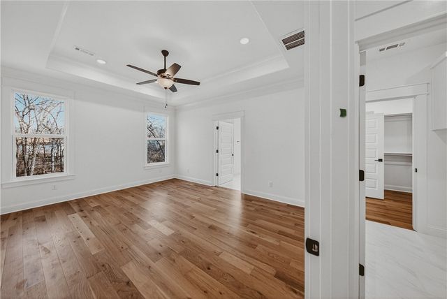 26 Smart Lane, Bella Vista, AR 72715