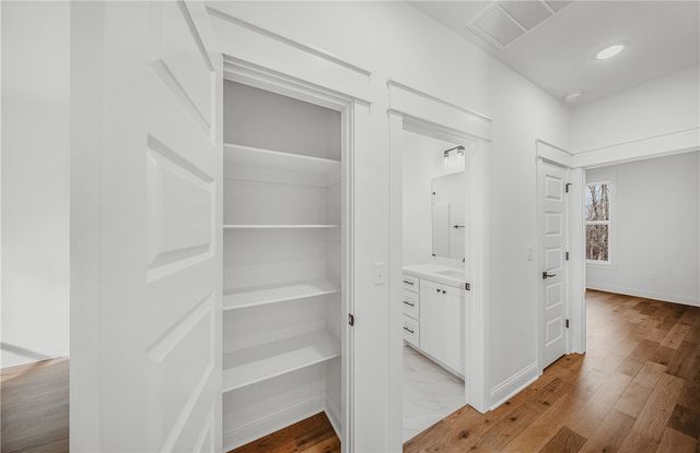 26 Smart Lane, Bella Vista, AR 72715