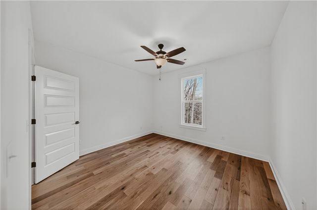 26 Smart Lane, Bella Vista, AR 72715