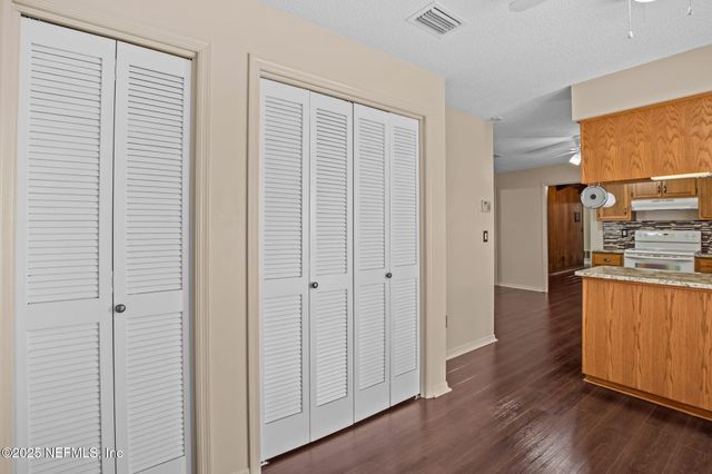 538 BLUE GRASS Court, Orange Park, FL 32073