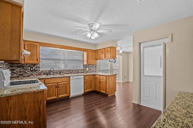 538 BLUE GRASS Court, Orange Park, FL 32073