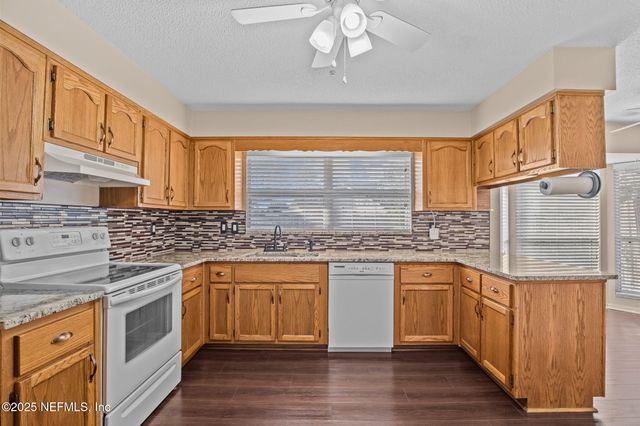 538 BLUE GRASS Court, Orange Park, FL 32073