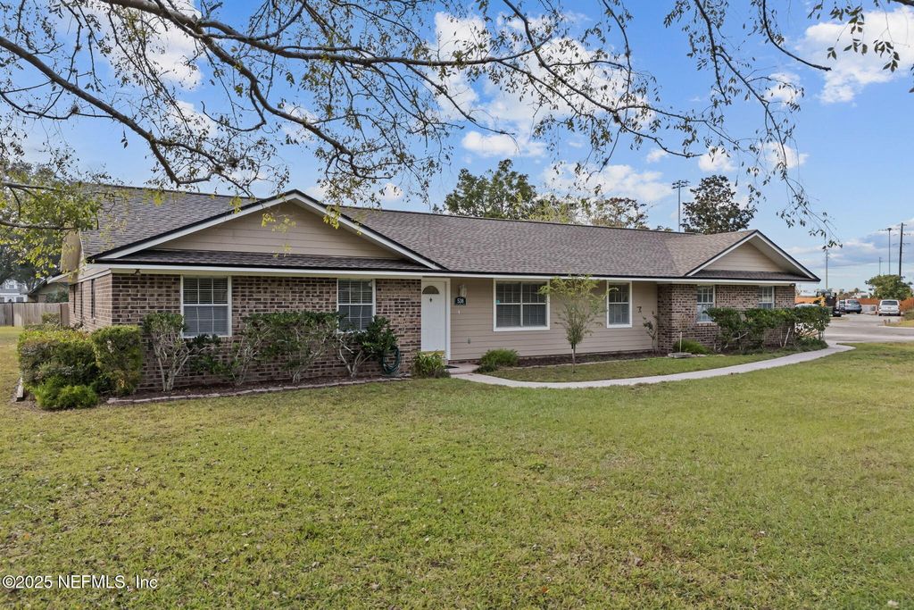 538 BLUE GRASS Court, Orange Park, FL 32073