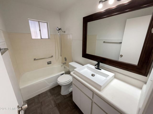 639 N 57TH Place, Mesa, AZ 85205