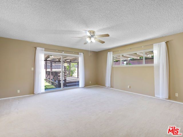 10938 Wescott Avenue, Sunland (los Angeles), CA 91040