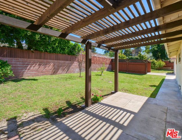 10938 Wescott Avenue, Sunland (los Angeles), CA 91040