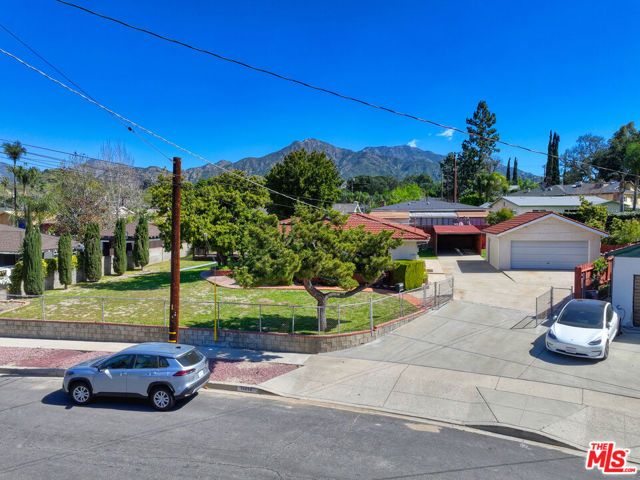 10938 Wescott Avenue, Sunland (los Angeles), CA 91040