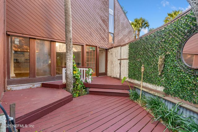 2277 SEMINOLE Road O, Atlantic Beach, FL 32233