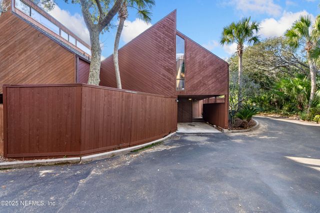 2277 SEMINOLE Road O, Atlantic Beach, FL 32233