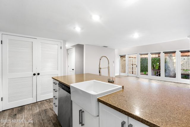 2277 SEMINOLE Road O, Atlantic Beach, FL 32233