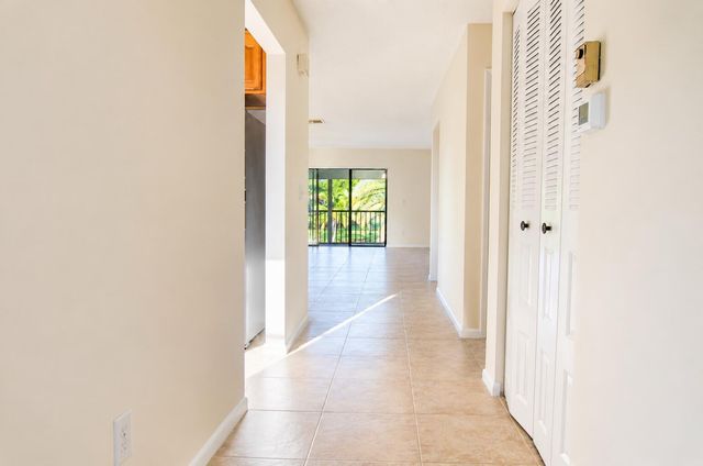 9307 Vista Del Lago, Boca Raton, FL 33428
