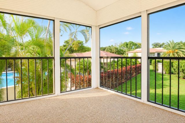 9307 Vista Del Lago, Boca Raton, FL 33428