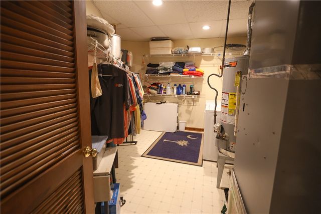 518 Inlet Drive, Seneca, SC 29672