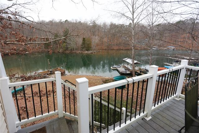 518 Inlet Drive, Seneca, SC 29672