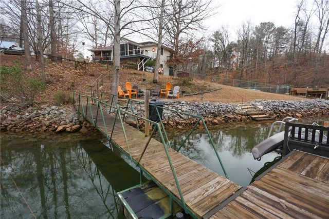 518 Inlet Drive, Seneca, SC 29672