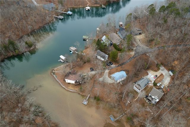 518 Inlet Drive, Seneca, SC 29672