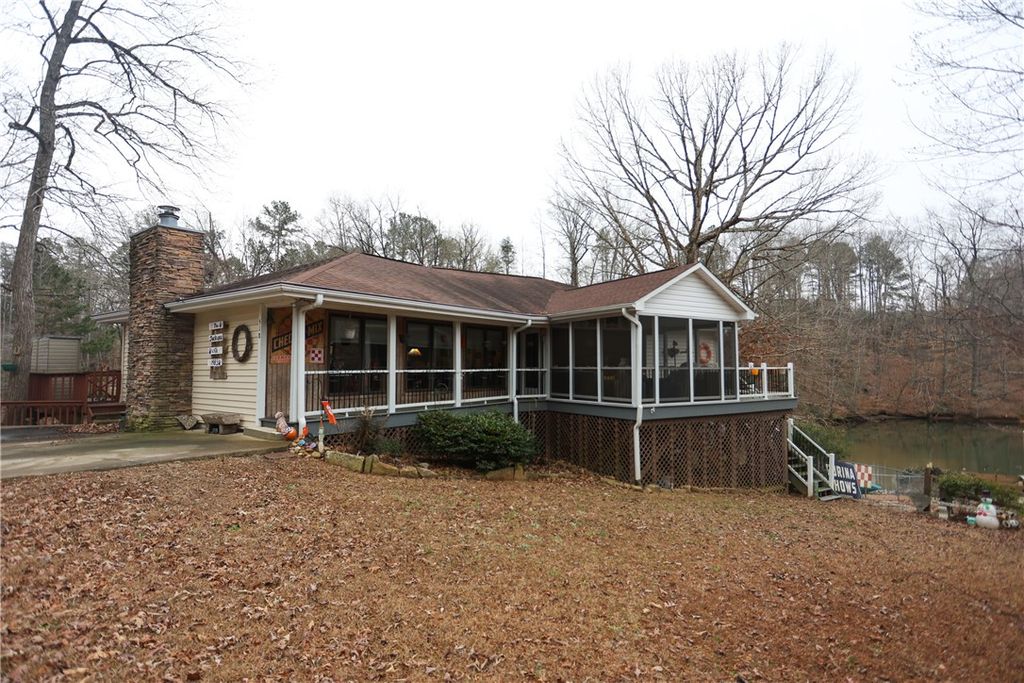 518 Inlet Drive, Seneca, SC 29672