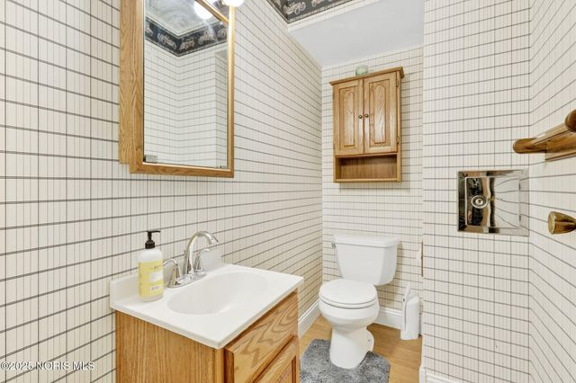 320 Southwood Drive, Perrysburg, OH 43551