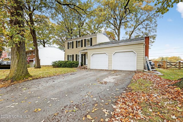 320 Southwood Drive, Perrysburg, OH 43551