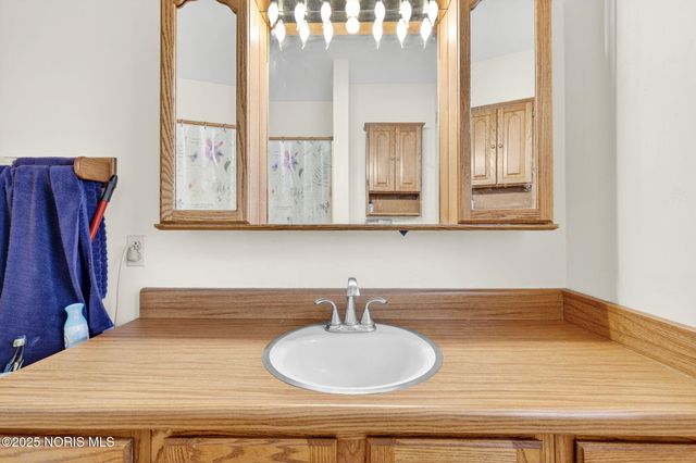 320 Southwood Drive, Perrysburg, OH 43551