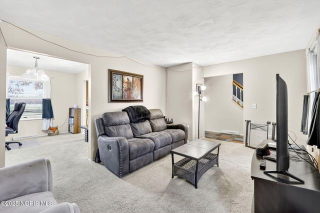 320 Southwood Drive, Perrysburg, OH 43551