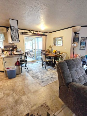 1325 Cheryl Drive, La Pine, OR 97739