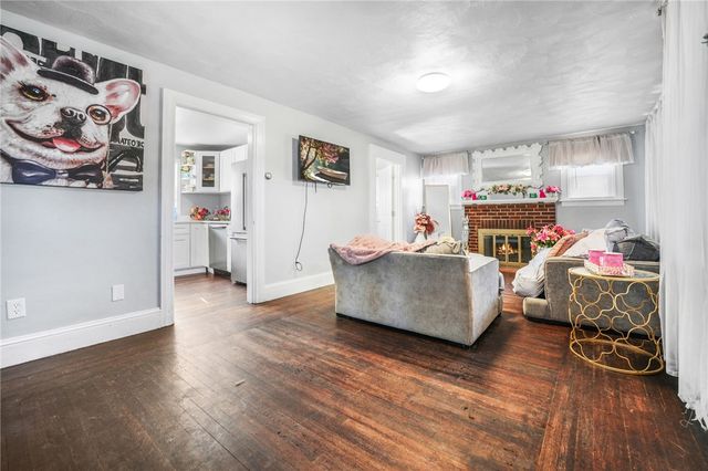 652 Main Avenue, Warwick, RI 02886