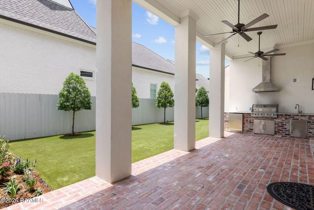 107 Everett Ridge, Lafayette, LA 70508