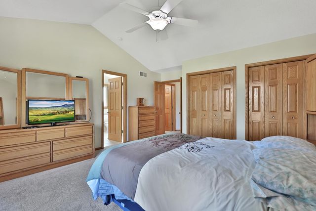 19710 Hunters Ridge, Corcoran, MN 55374