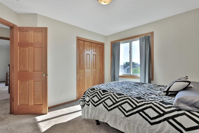 19710 Hunters Ridge, Corcoran, MN 55374