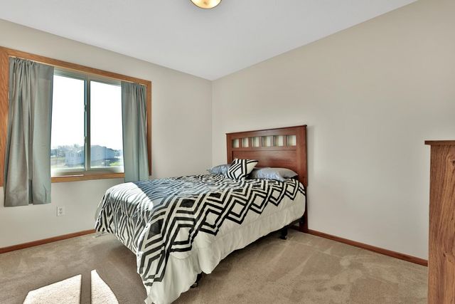19710 Hunters Ridge, Corcoran, MN 55374