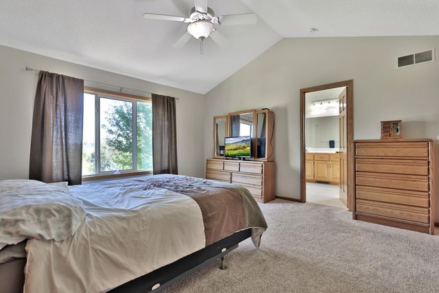 19710 Hunters Ridge, Corcoran, MN 55374