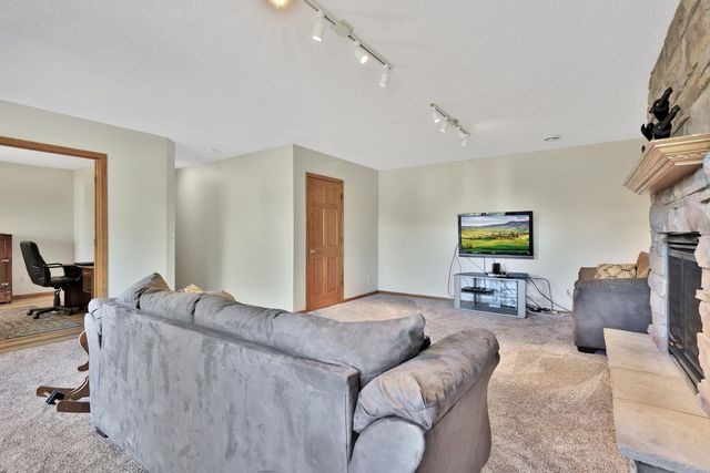 19710 Hunters Ridge, Corcoran, MN 55374
