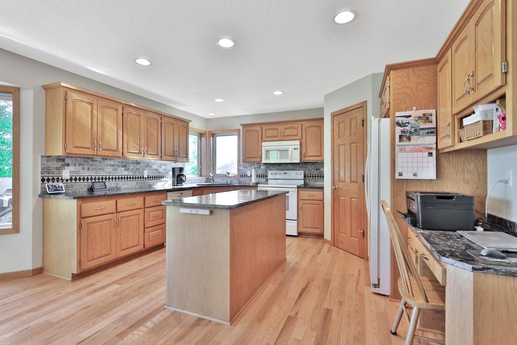 19710 Hunters Ridge, Corcoran, MN 55374 — photo 3