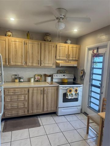 3940 NW 42 Avenue 315, Lauderdale Lakes, FL 33319