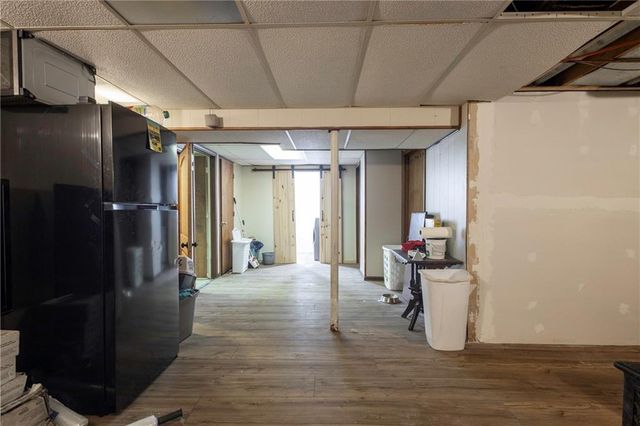 22 Locust Lane, Warrensburg, MO 64093